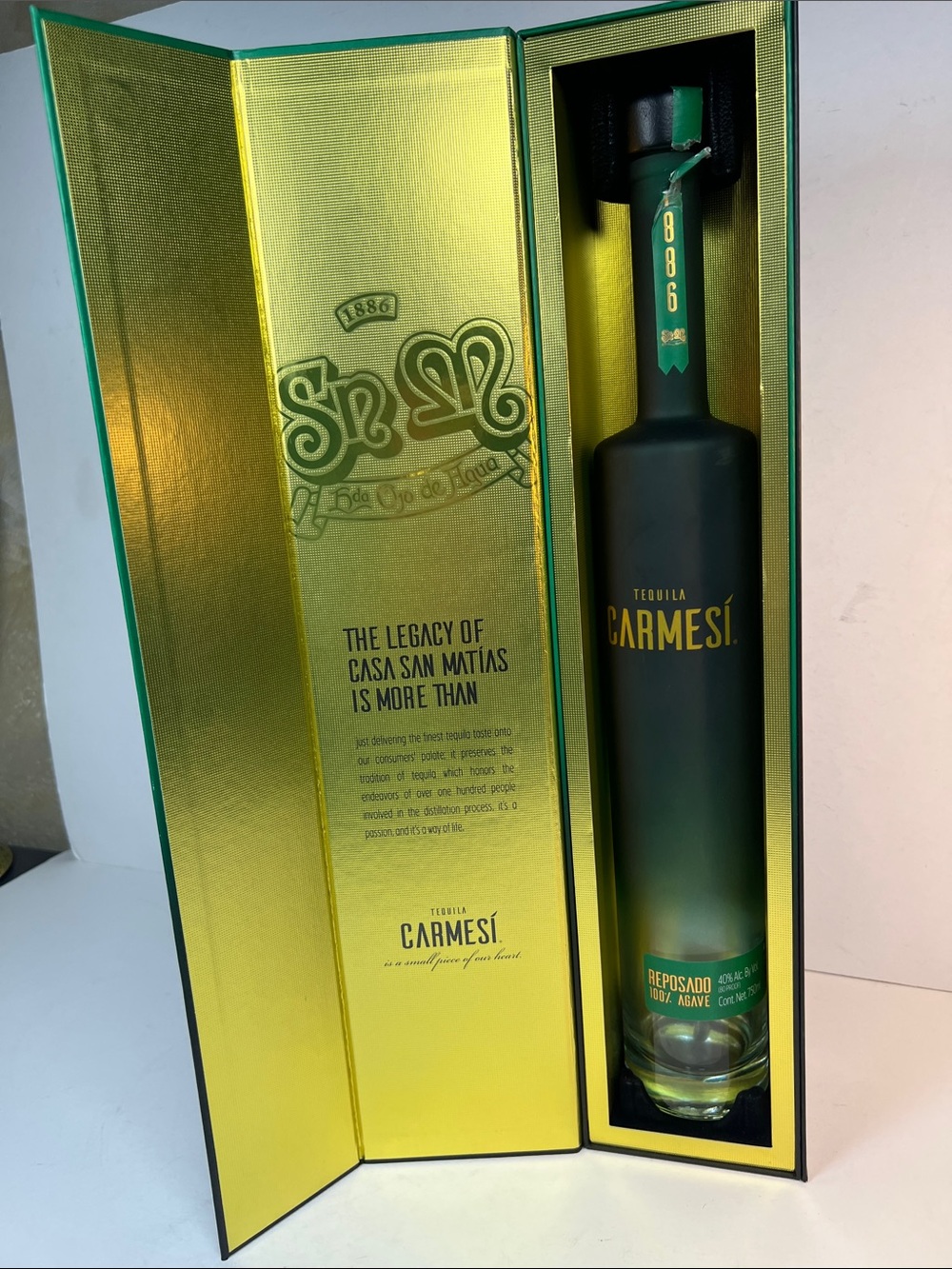 Reposado Tequila in Green Gift Box